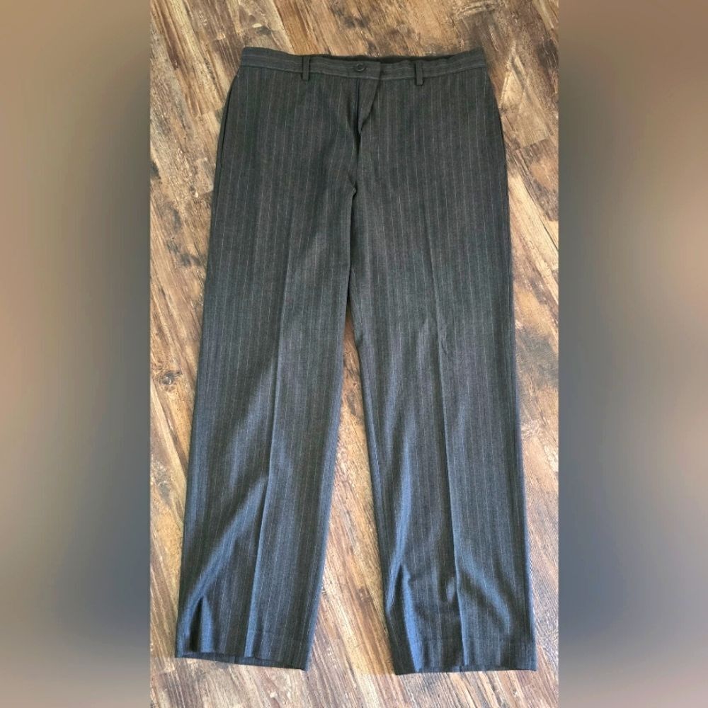 Calvin Klein Classic 34x32 Gray Stripe Trousers